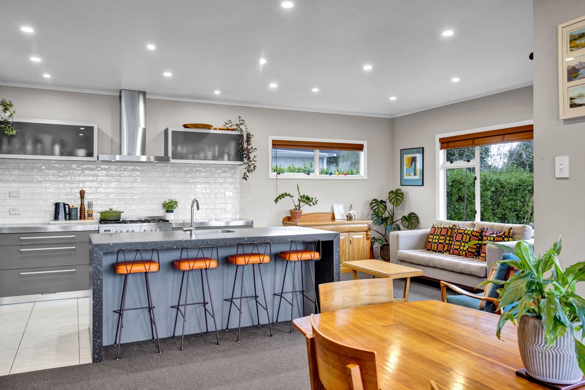 17 Turi Street, Welbourn, New Plymouth - Carousel 2