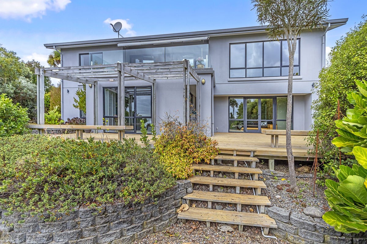 93 Longhurst Terrace, Cashmere, Christchurch - Carousel 2