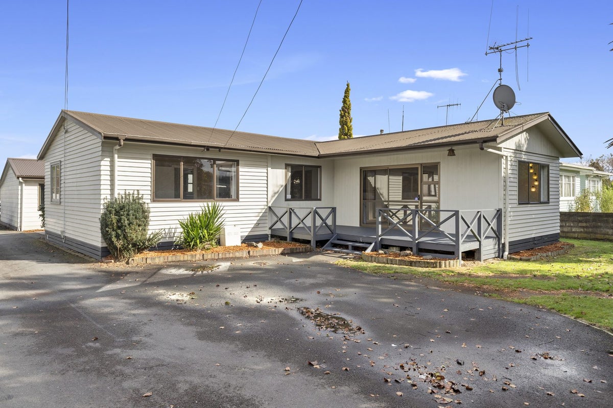 6 Vernall Street, Nawton, Hamilton - Carousel 1