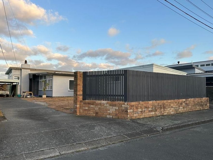 9 Harbour Park Terrace, Khandallah, Wellington - Carousel 24
