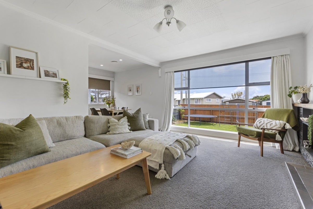 14 Rosendale Avenue, Spotswood, New Plymouth - Carousel 30