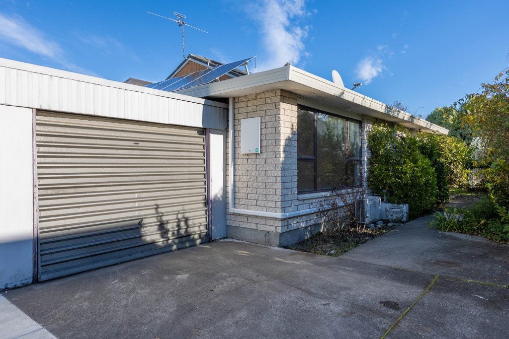 2/17 Garreg Road, Fendalton, Christchurch City, Canterbury - Carousel 1
