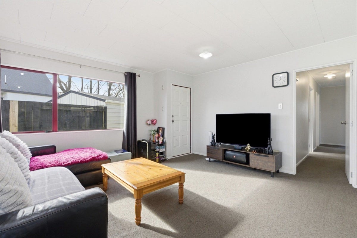 13B Emery Place, Papamoa Beach, Papamoa - Carousel 2