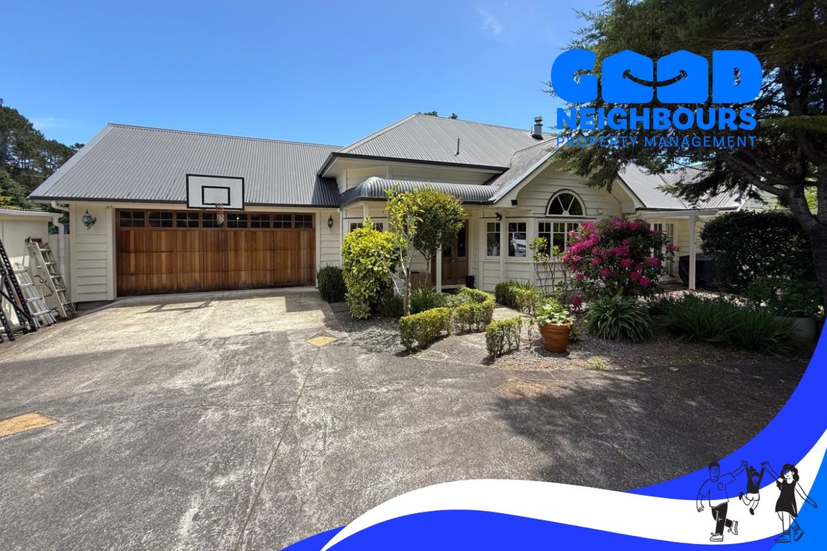 57 Candia Road, Henderson Valley, Auckland - Carousel 1