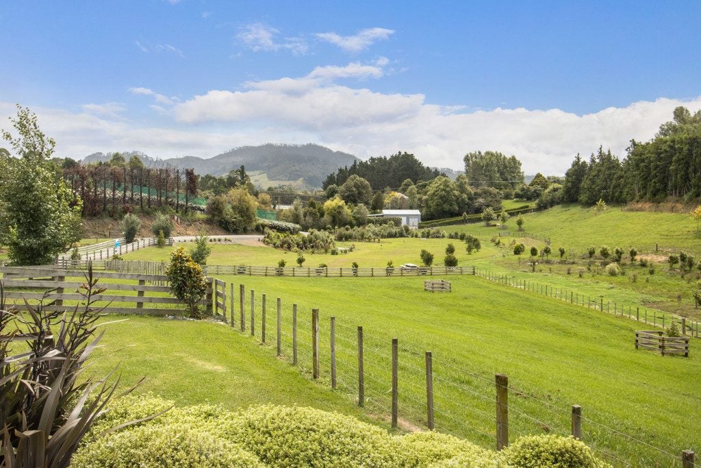 110 Tuapiro Road, Tahawai, Katikati - Carousel 1