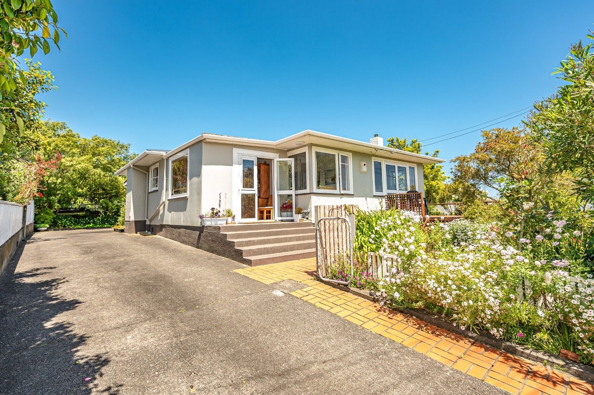 7 East Way, Durie Hill, Whanganui - Carousel 1