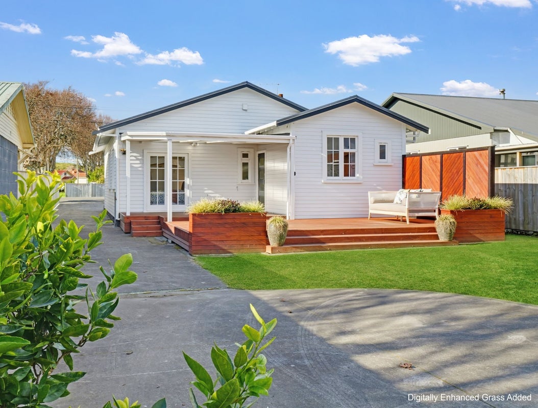 47 Moana Street, Whanganui East, Whanganui - Carousel 1