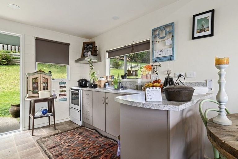 61 Seymour Place, Bellevue, Tauranga - Carousel 2