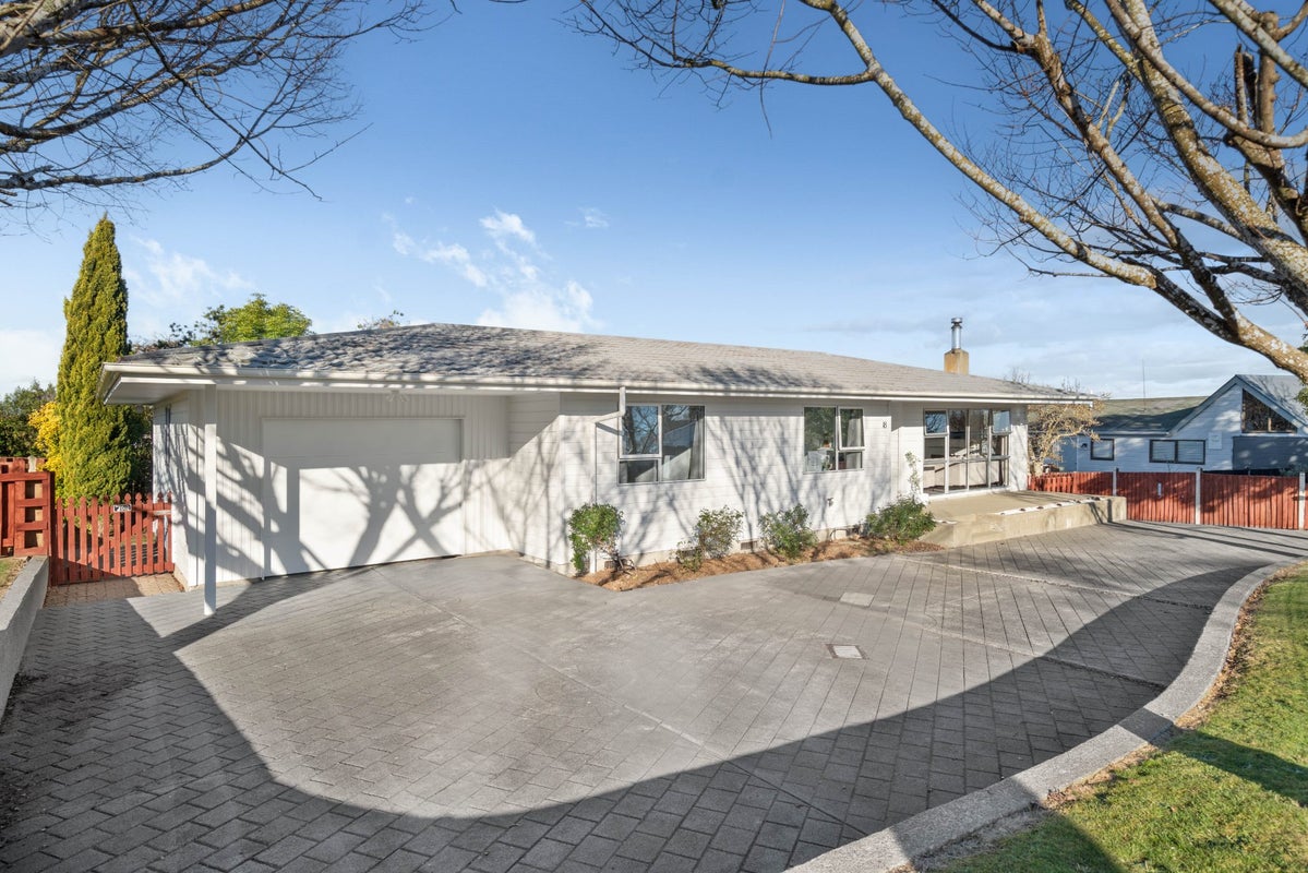 18 Matipo Street, Lansdowne, Masterton - Carousel 1