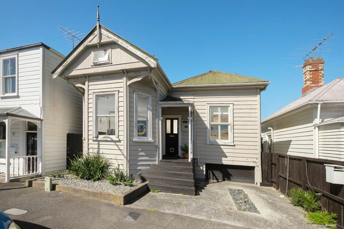 37 Hackett Street, Saint Marys Bay, Auckland - Carousel 1