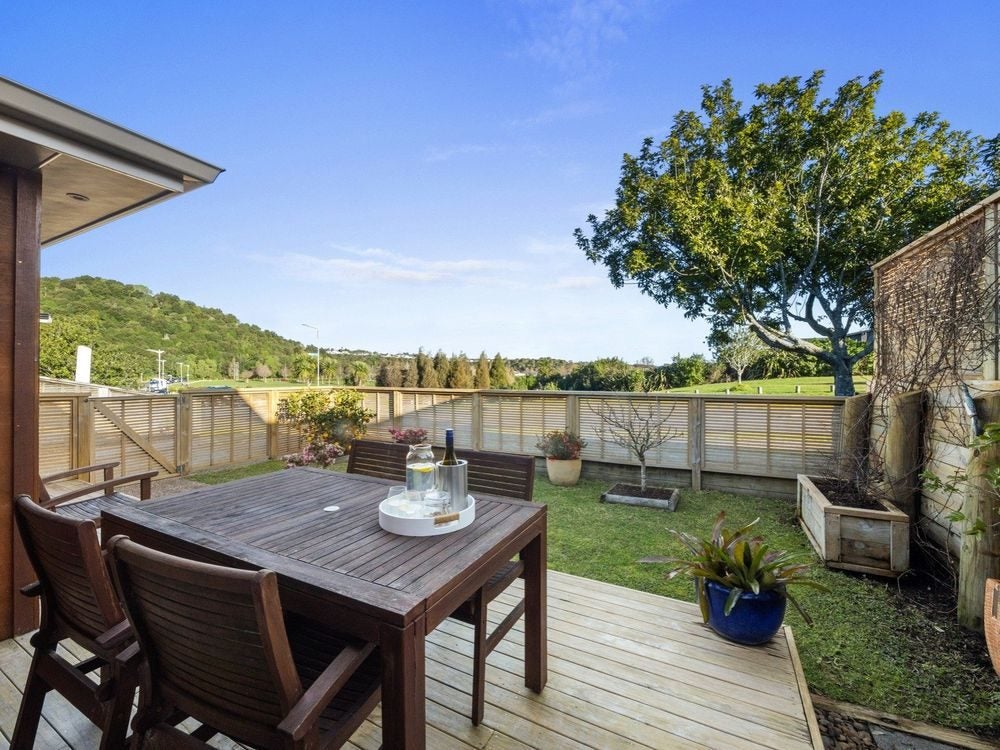 3 Lakeview Quay, Pyes Pa, Tauranga - Carousel 2