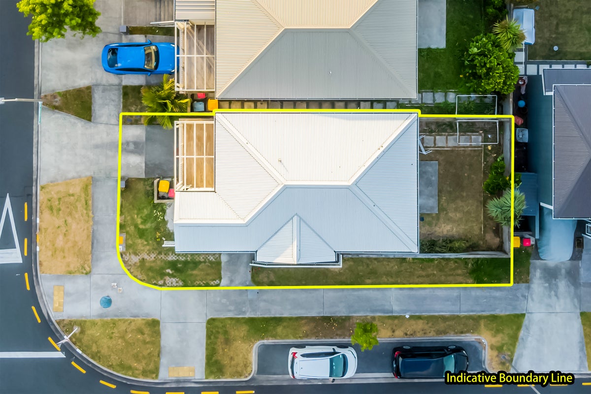 102 Arrowsmith Drive, Flat Bush, Auckland - Carousel 23