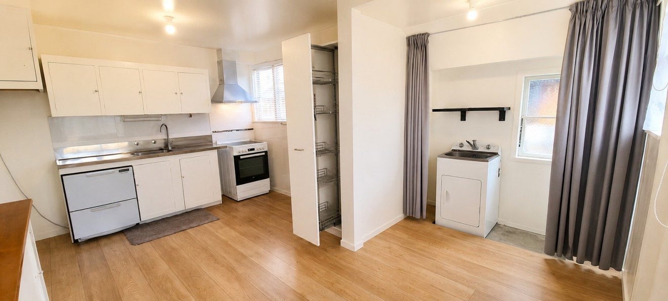 1A Pinfold Avenue, Hamilton East, Hamilton - Carousel 2