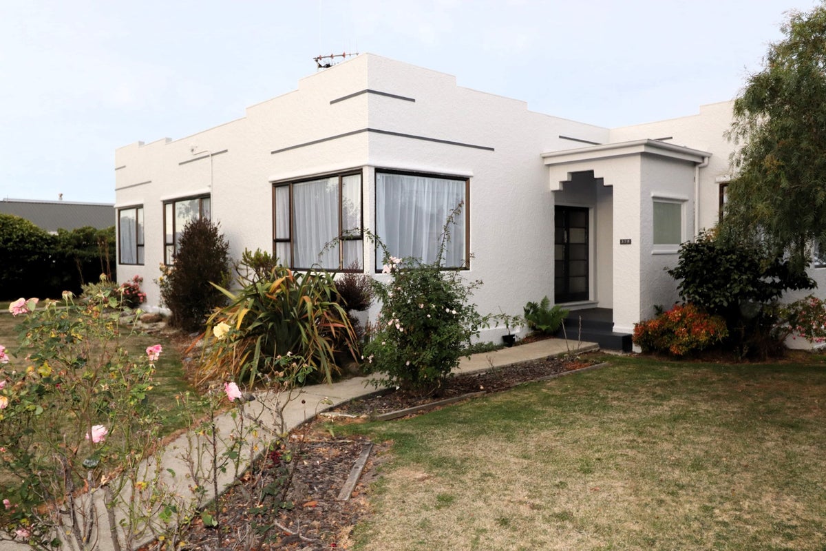 379 Thames Highway, Oamaru North, Oamaru - Carousel 17