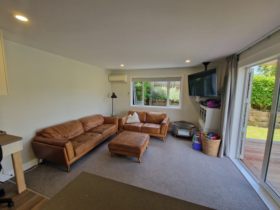 6 Cosgrove Rise, Riverstone Terraces, Upper Hutt - Carousel 1