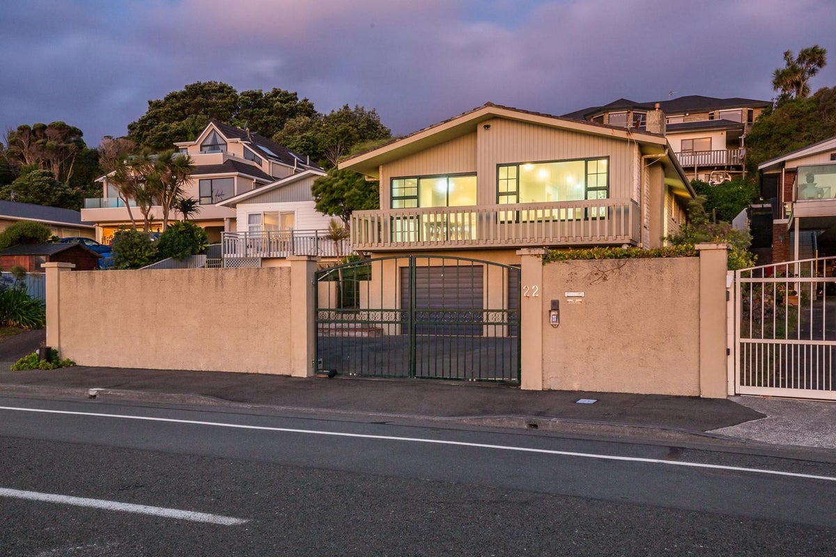 22 Sunset Parade, Plimmerton, Porirua - Carousel 38