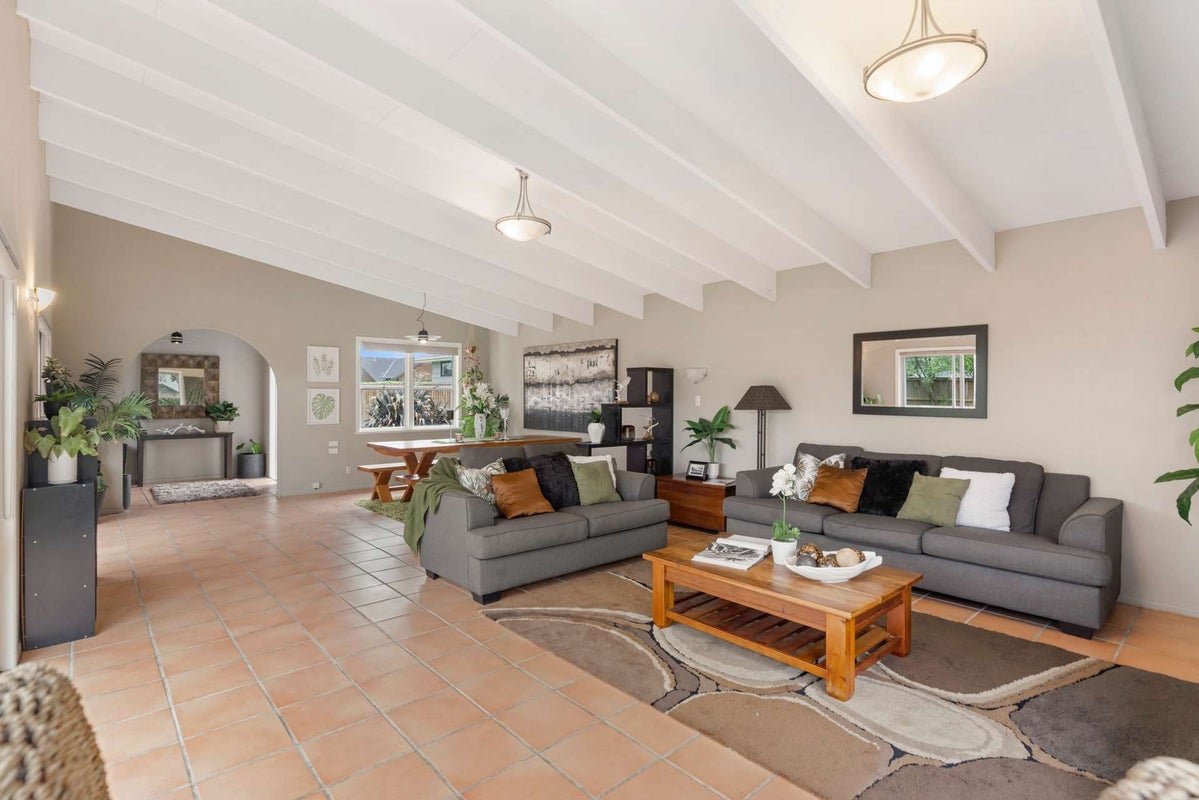 9 Monument Road, Papakura - Carousel 2