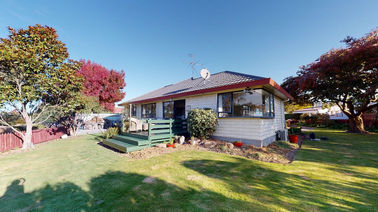 6 Williamson Place, Allenton, Ashburton - Carousel 1