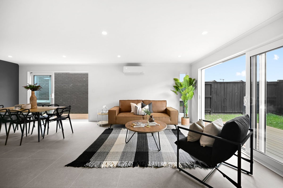 4 Earp Crescent, Chartwell, Hamilton - Carousel 2