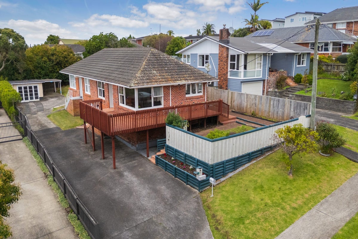 1/36 Ocean View Road, Northcote, Auckland - Carousel 1