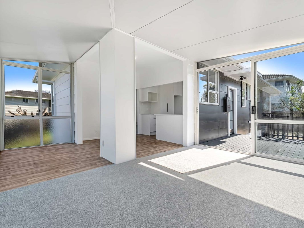 24 Leaver Place, Weymouth, Auckland - Carousel 30