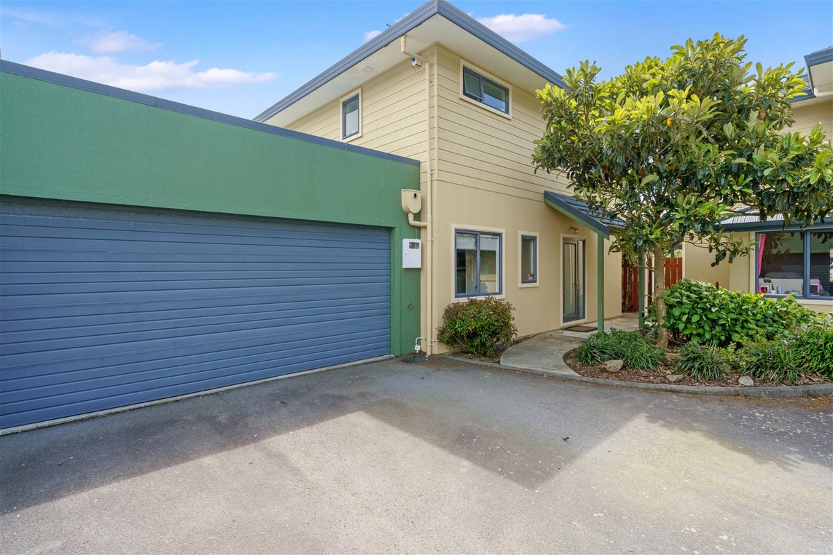 3/7 Court Road, Tawa, Wellington - Carousel 20