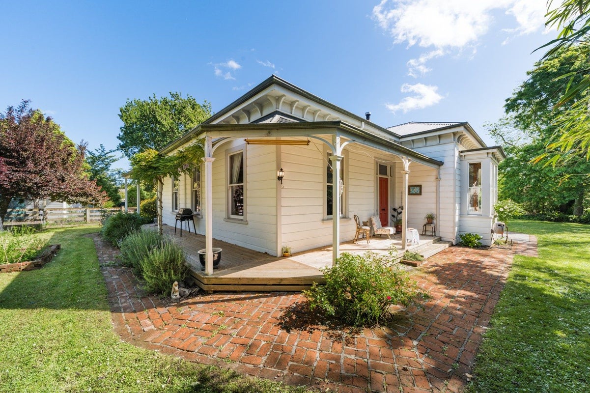 269 Cambridge Avenue, Ashhurst, Ashhurst - Carousel 1