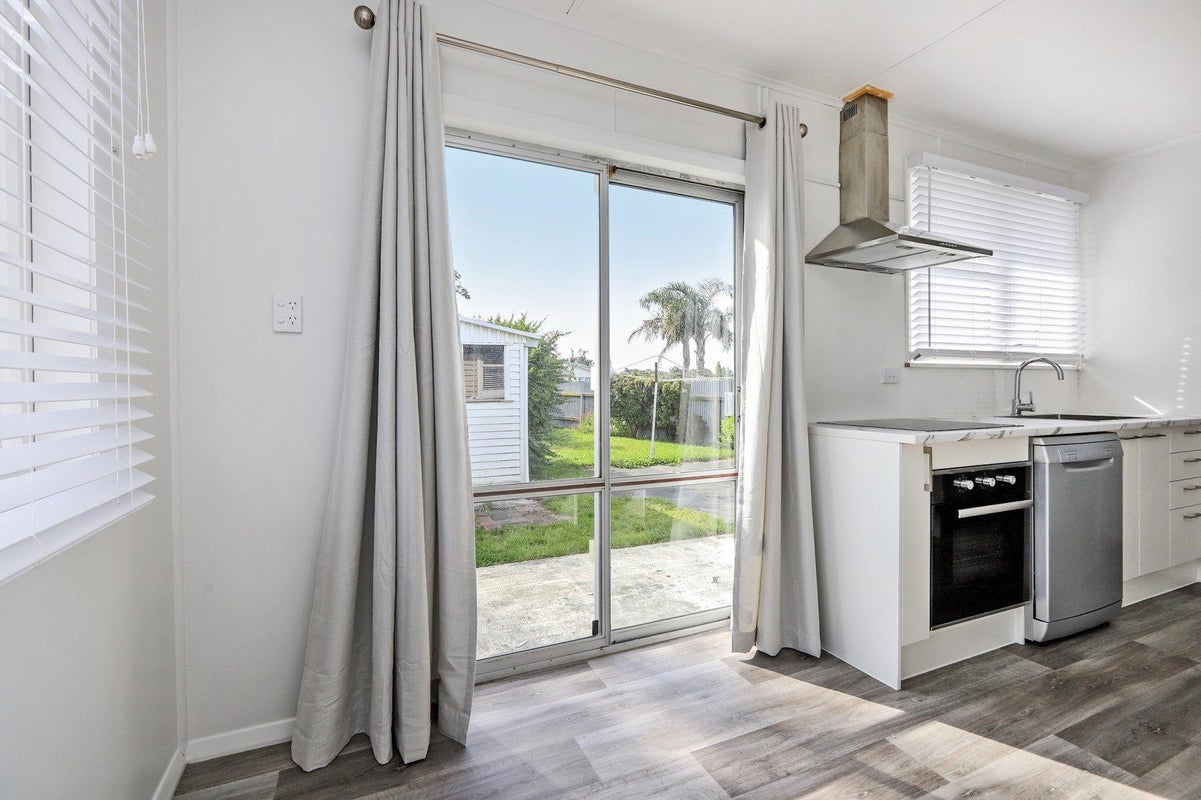 14 Cottrell Crescent, Onekawa, Napier - Carousel 2