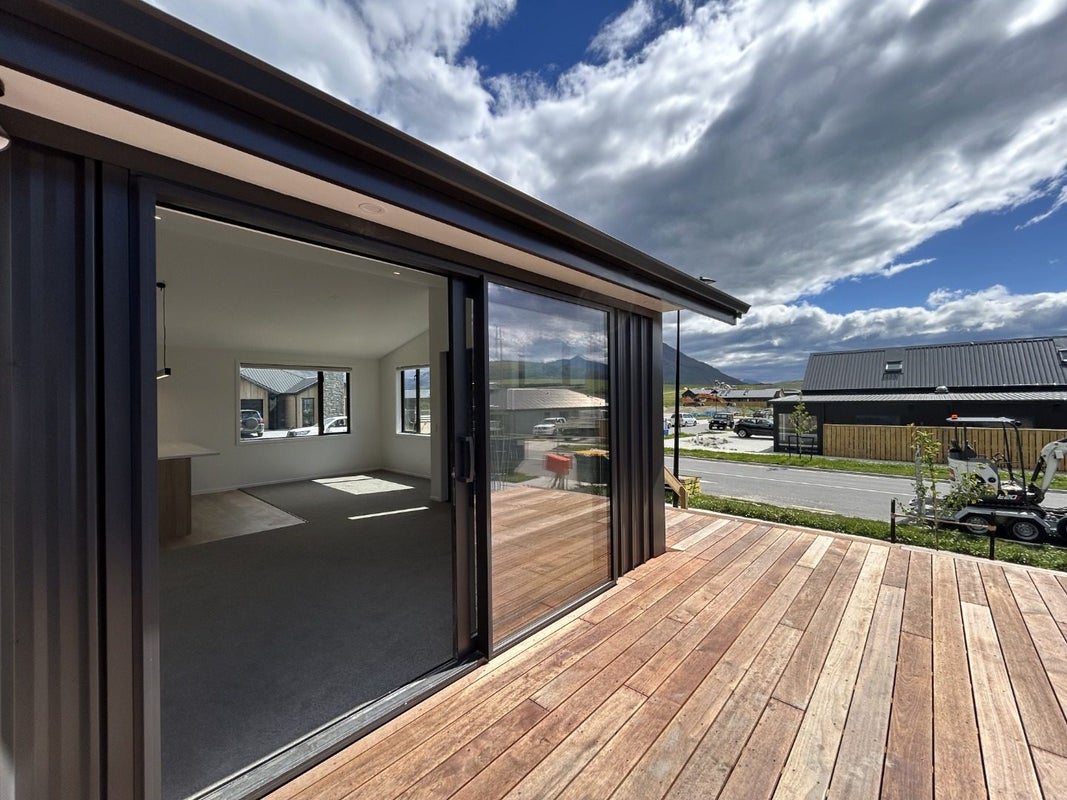 47 Forage Road, Jacks Point, Queenstown - Carousel 2