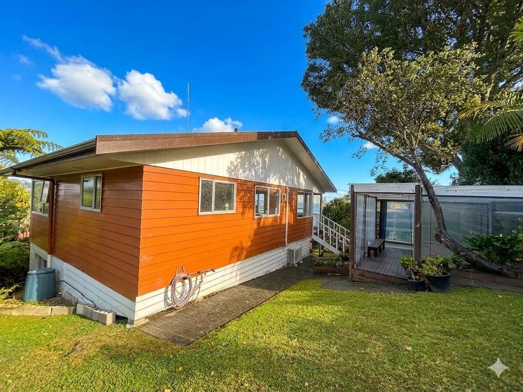 21 Galaxy Drive, Mairangi Bay, Auckland - Carousel 2