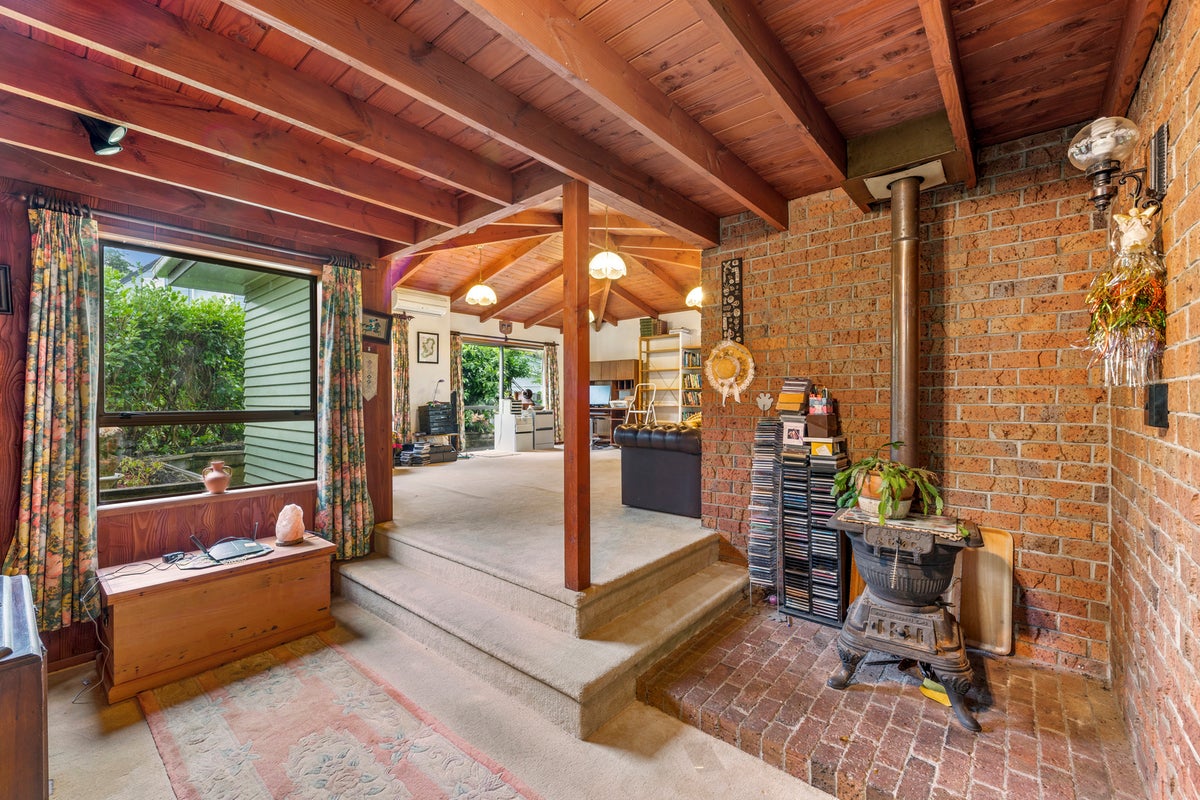 14 Gatman Street, Birkdale, Auckland - Carousel 2