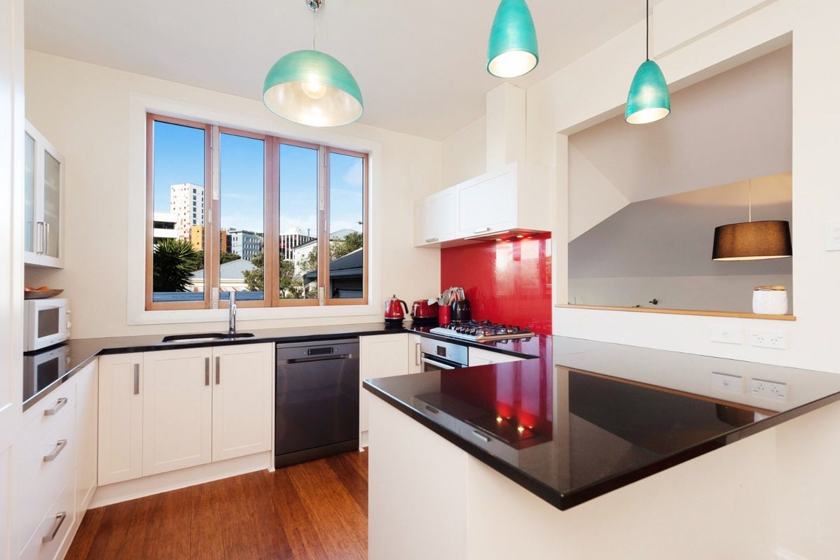 6 Goring Street, Thorndon, Wellington - Carousel 1
