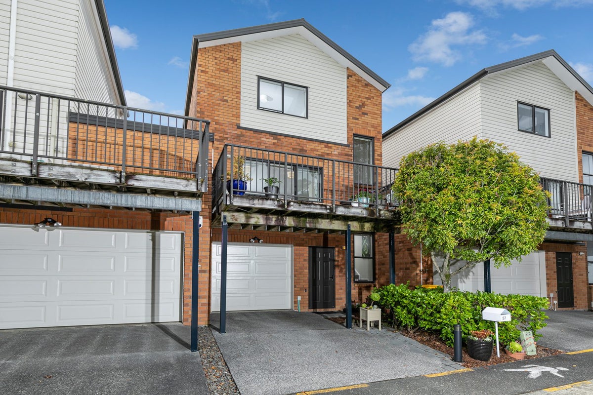 57/172 Mcleod Road, Te Atatu South, Auckland - Carousel 2
