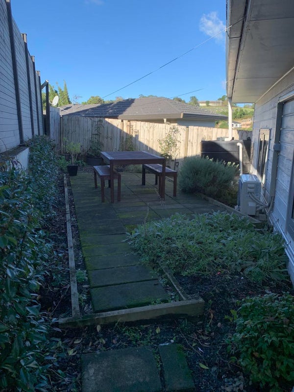 12 McKinley Road, Sunnyvale, Auckland - Carousel 10