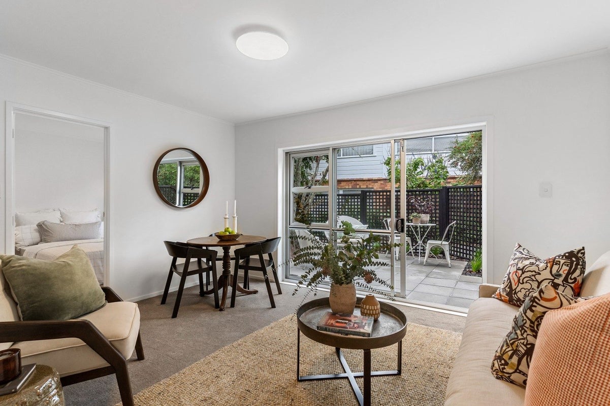 3/31 Gowing Drive, Meadowbank, Auckland - Carousel 1