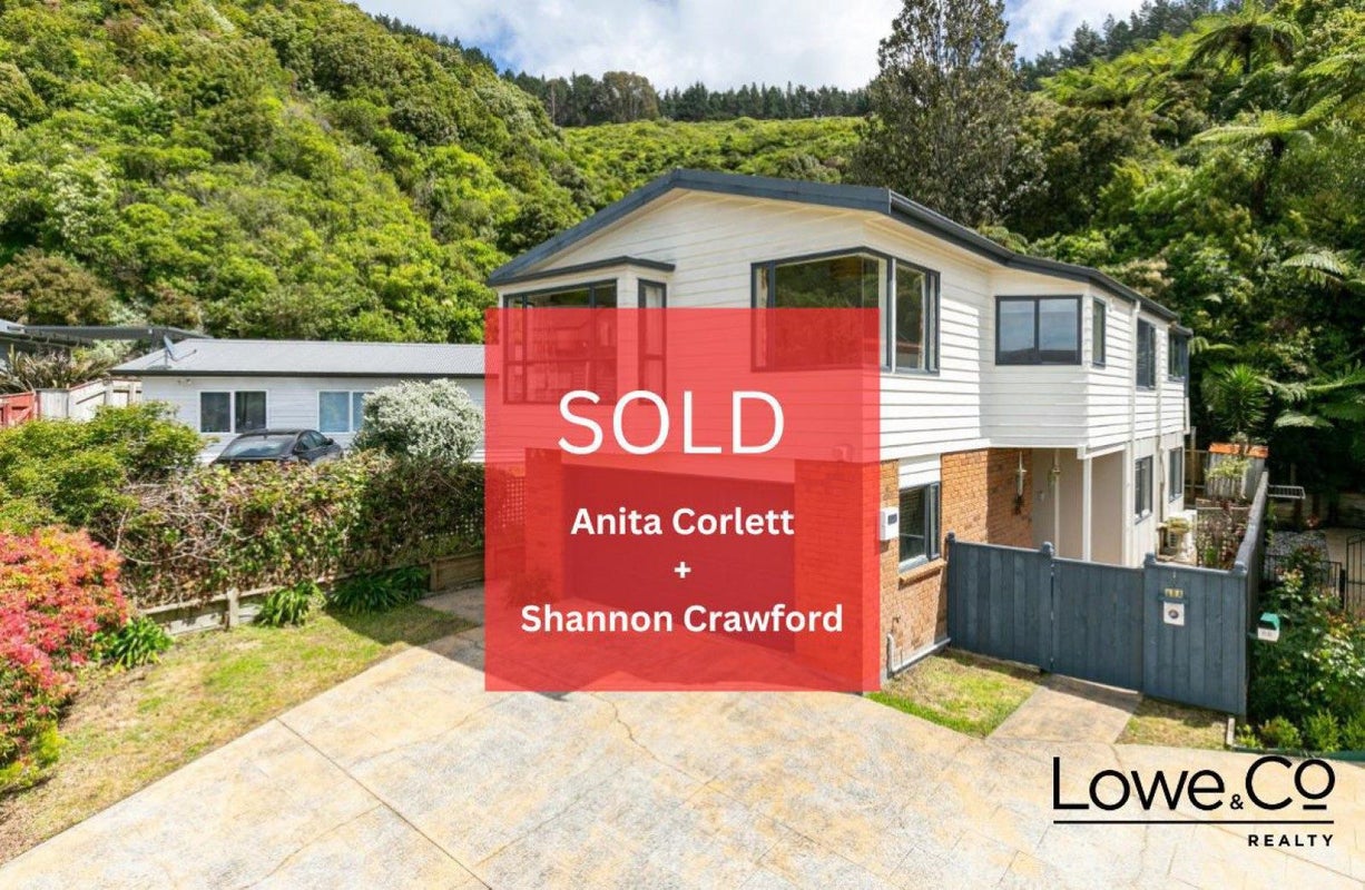 68A Peterhouse Street, Tawa, Wellington - Carousel 1