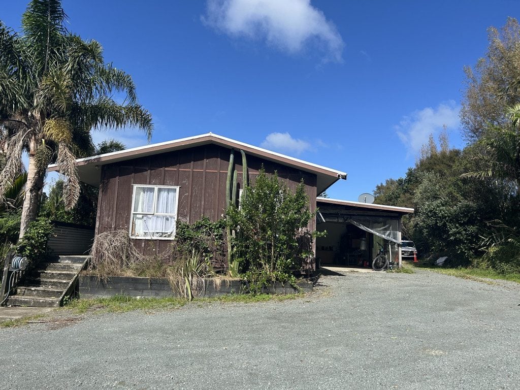 173 Tara Road, Kaiwaka - Carousel 1