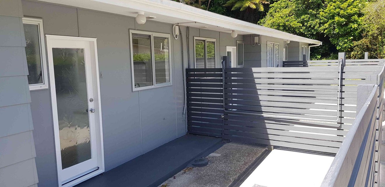 1/80 Airlie Road, Plimmerton, Porirua - Carousel 1