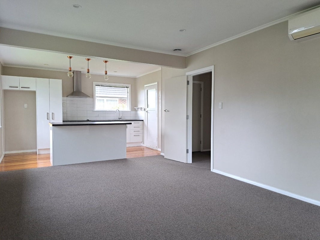 51 Kashmir Avenue, Clouston Park, Upper Hutt - Carousel 19