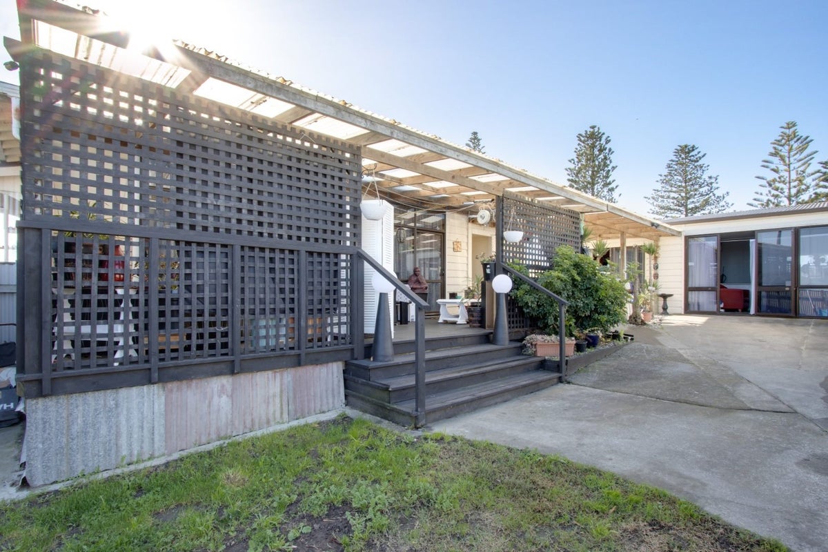 128 Te Awa Avenue, Te Awa, Napier - Carousel 2
