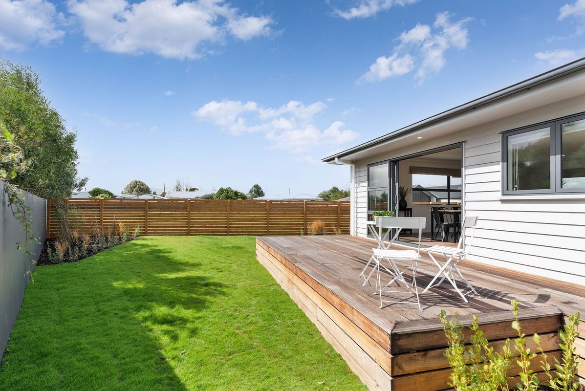 12 Market Street, Lansdowne, Masterton - Carousel 1