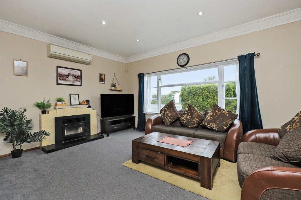 1103 Heretaunga Street West, Saint Leonards, Hastings - Carousel 1
