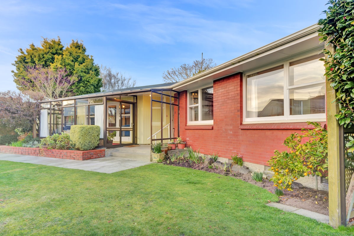 25 Elwyn Place, Avonhead, Christchurch - Carousel 1