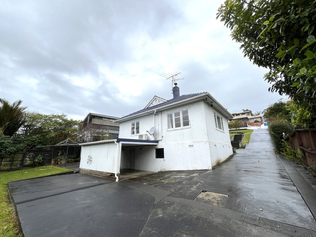 38 Tautari Street, Orakei, Auckland - Carousel 1