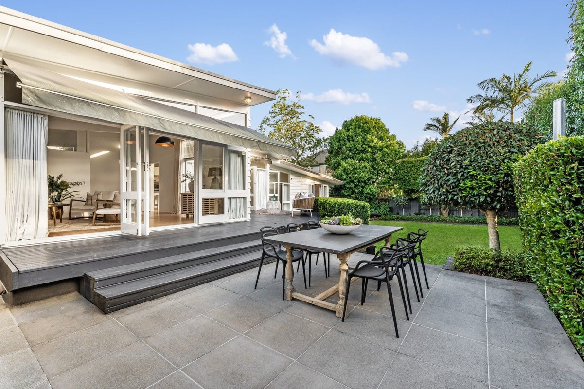 63A Clonbern Road, Remuera, Auckland - Carousel 1