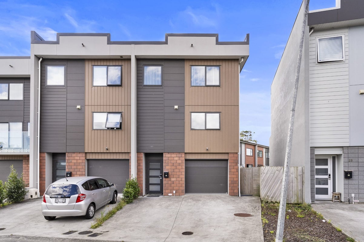 25 Meritage Lane, Te Atatu South, Auckland - Carousel 1