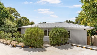 9 Hollinbrigg Place, Manurewa, Auckland - Carousel 1