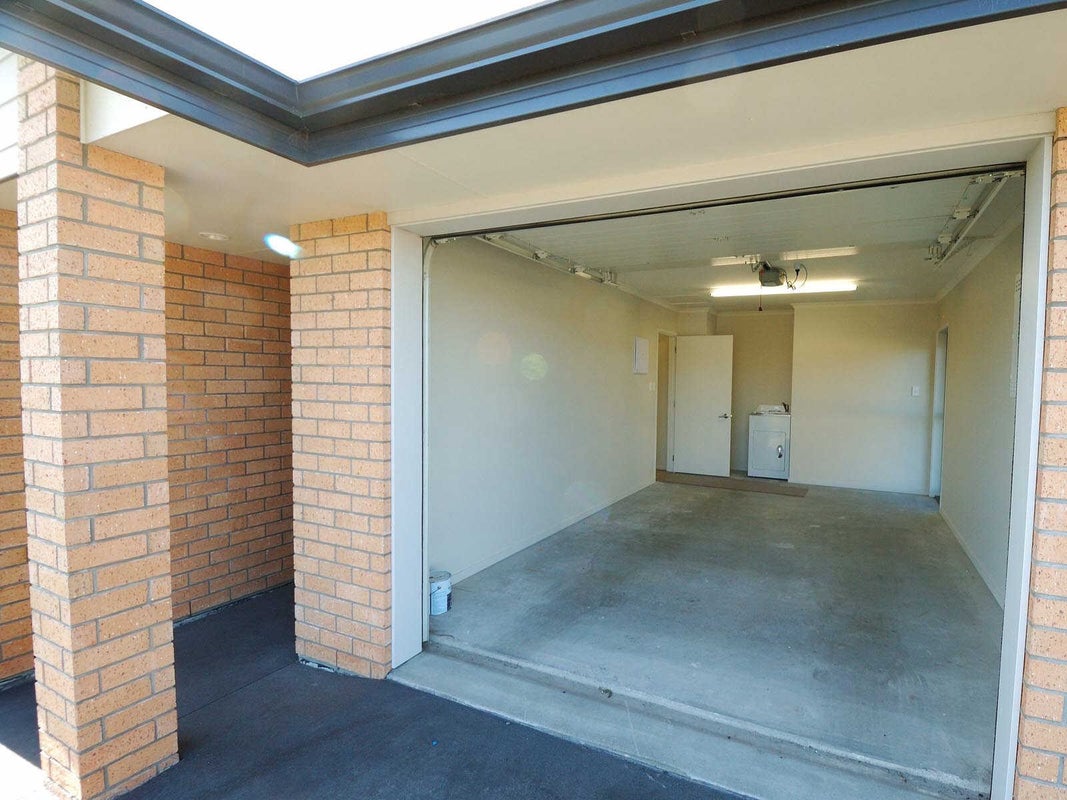 1 Lightbody Lane, WIGRAM, CHRISTCHURCH - Carousel 13
