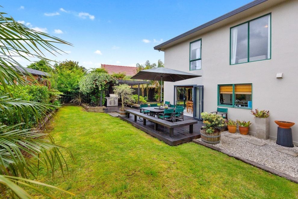 30 Simon Owen Place, Golflands, Auckland - Carousel 1