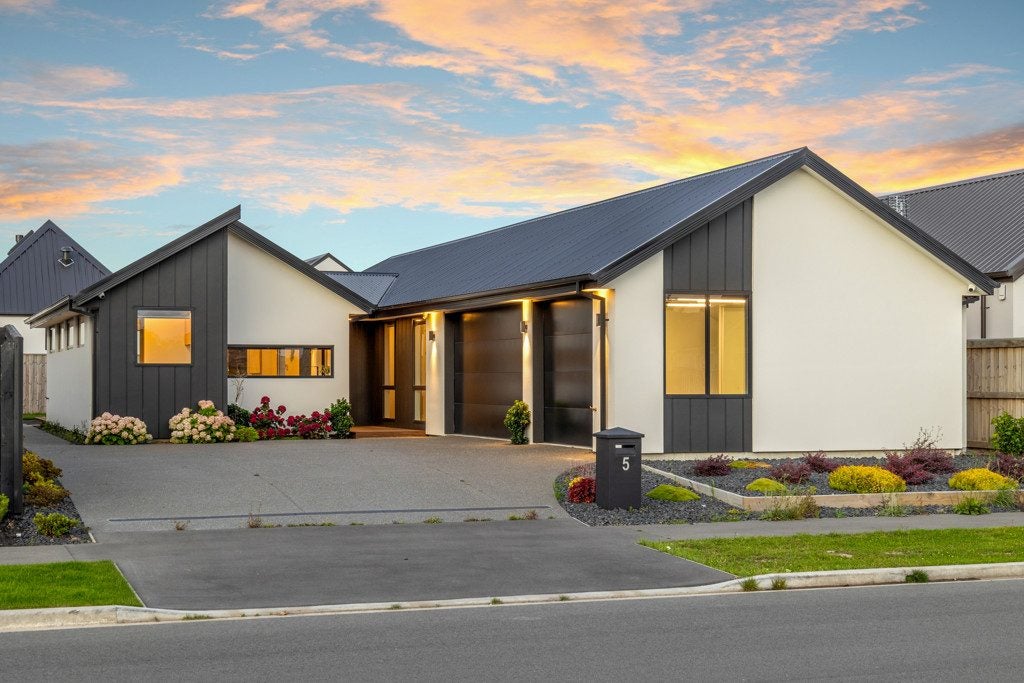 5 Burkett Street, Marshland, Christchurch - Carousel 1